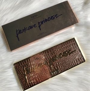 SOLD****Ⓜ️Tarte park ave Princess face Palette